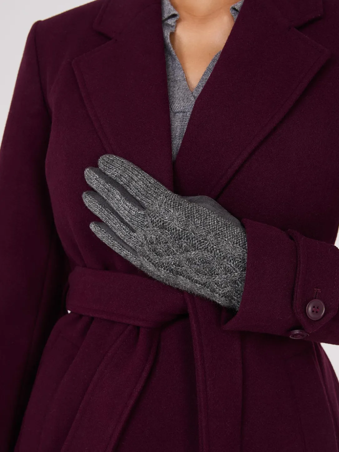 Cable Knit ITouch Gloves