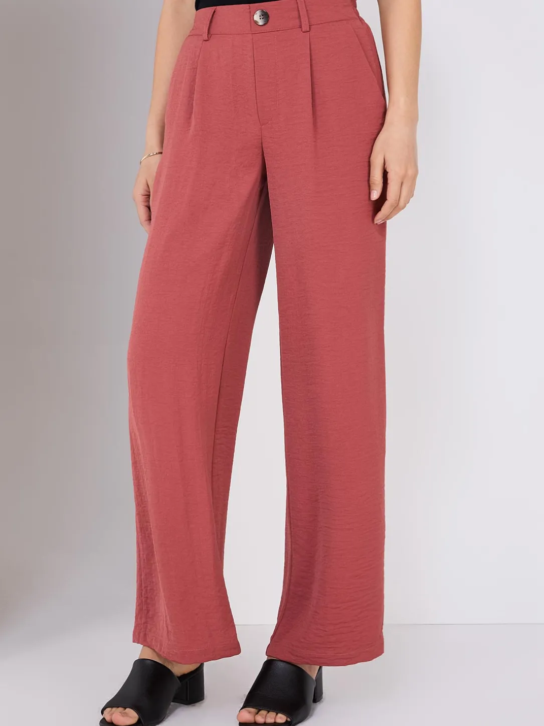 Classic Rise Wide-Leg Pants