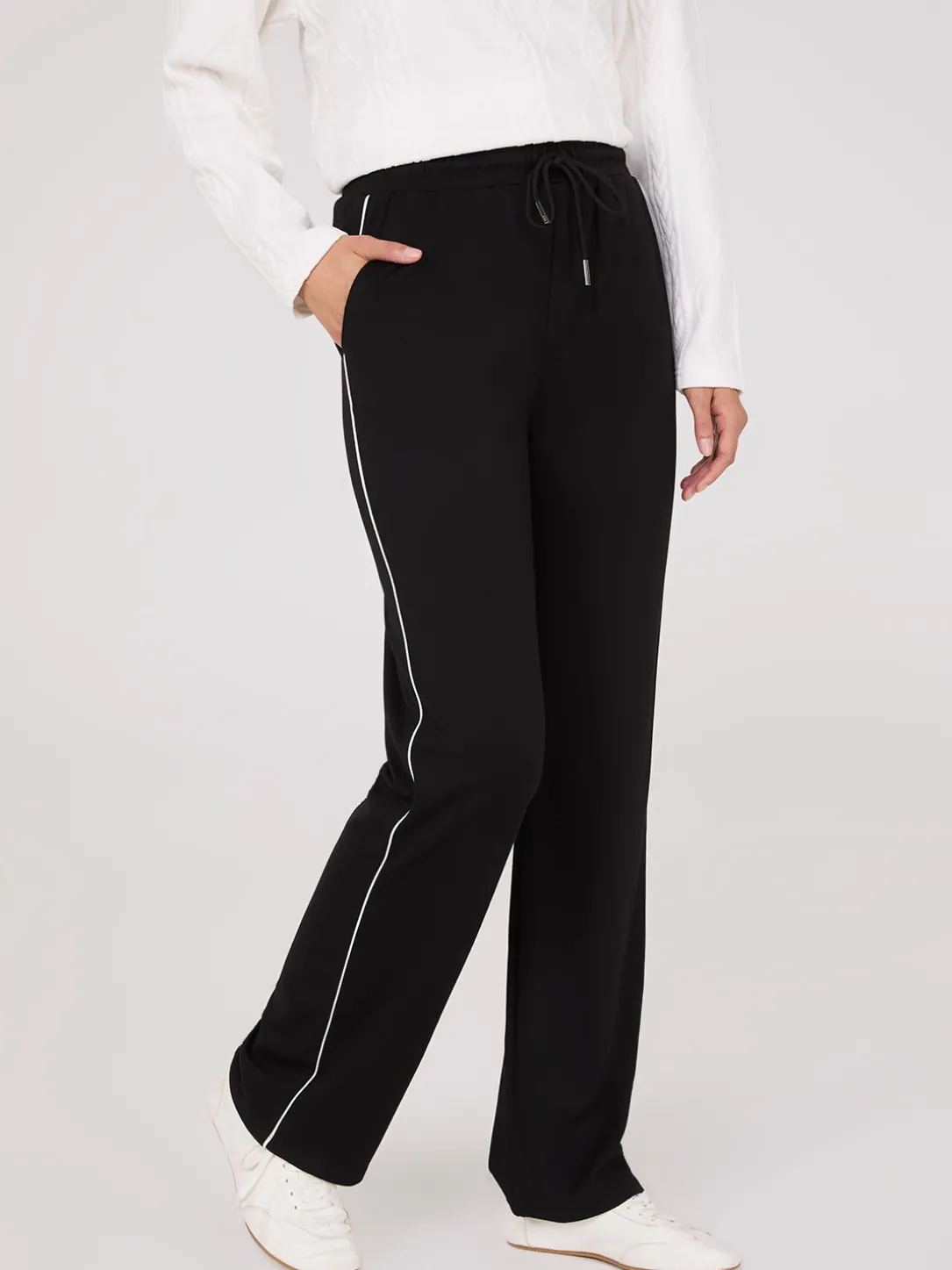 Contrast Piping Pants