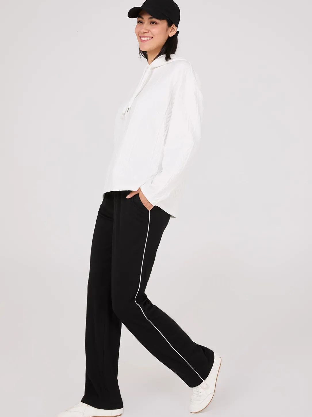 Contrast Piping Pants