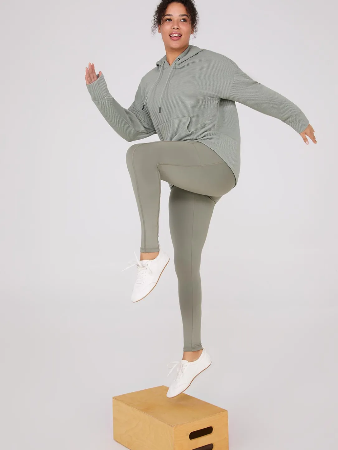Criss-Cross Pocket Leggings