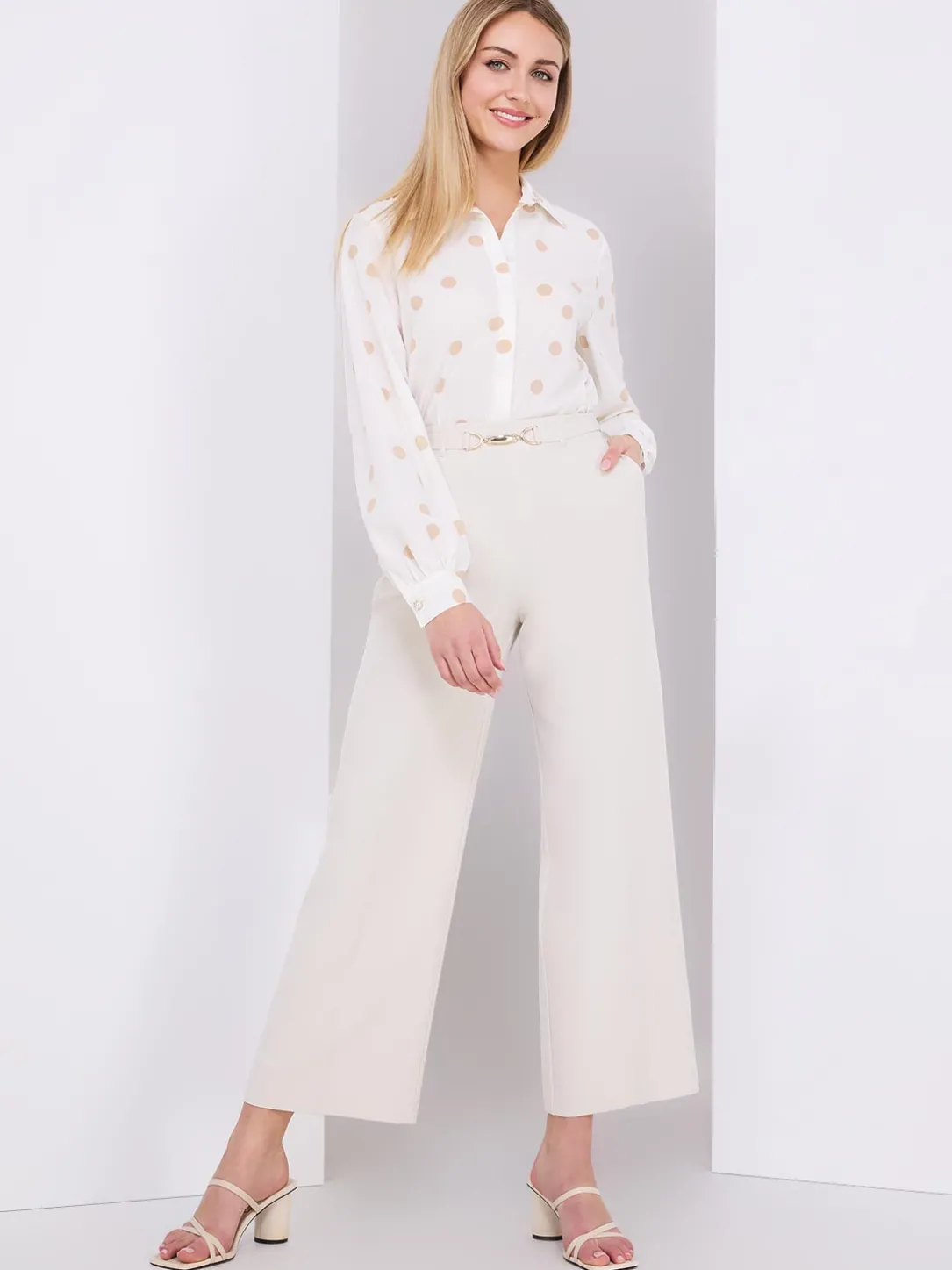 Cropped Wide-Leg Pants With Gold Hardware