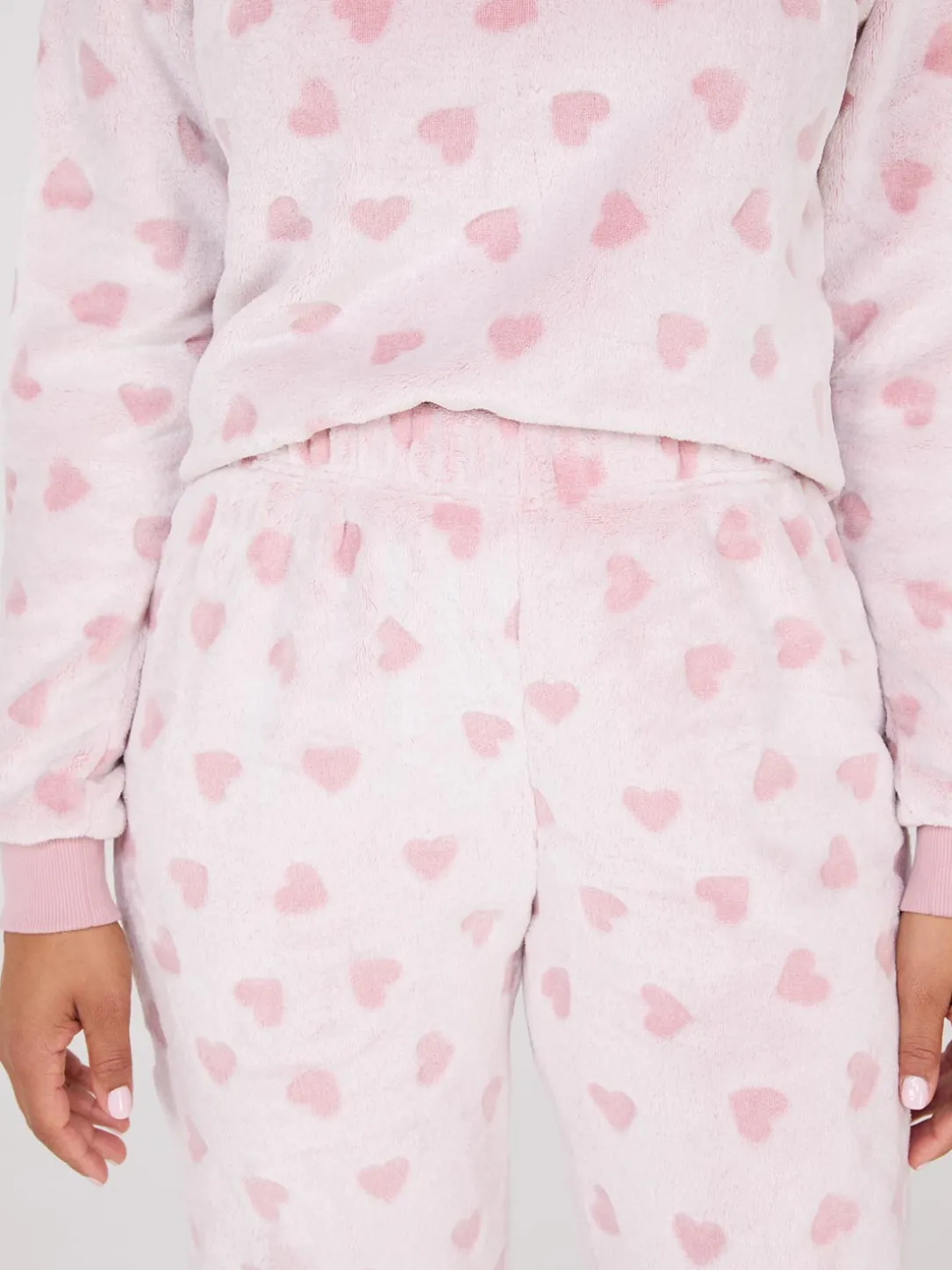 Embossed Heart Pattern Plush Pajama Set