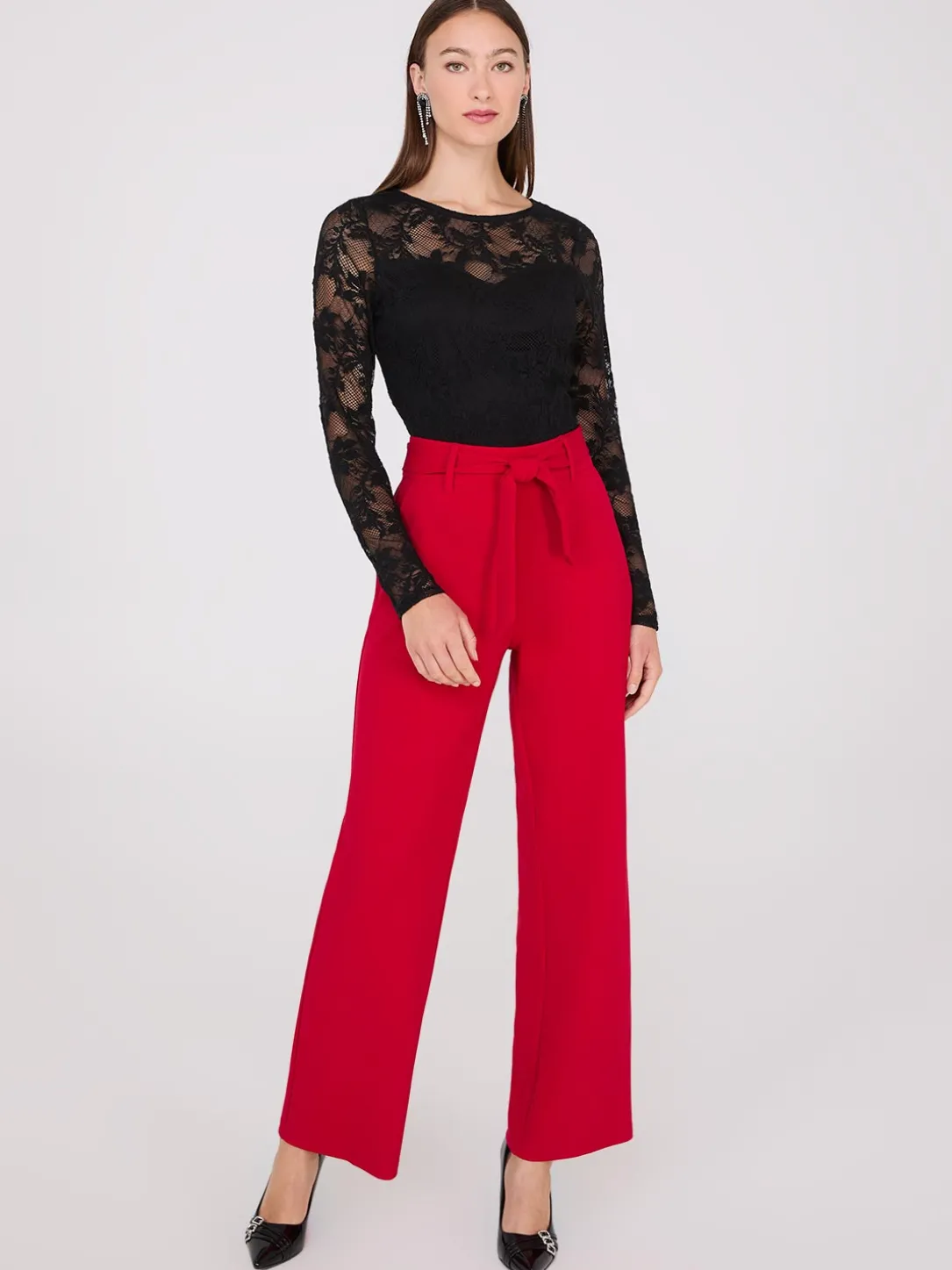 Floral Lace Sweeheart Neckline Top