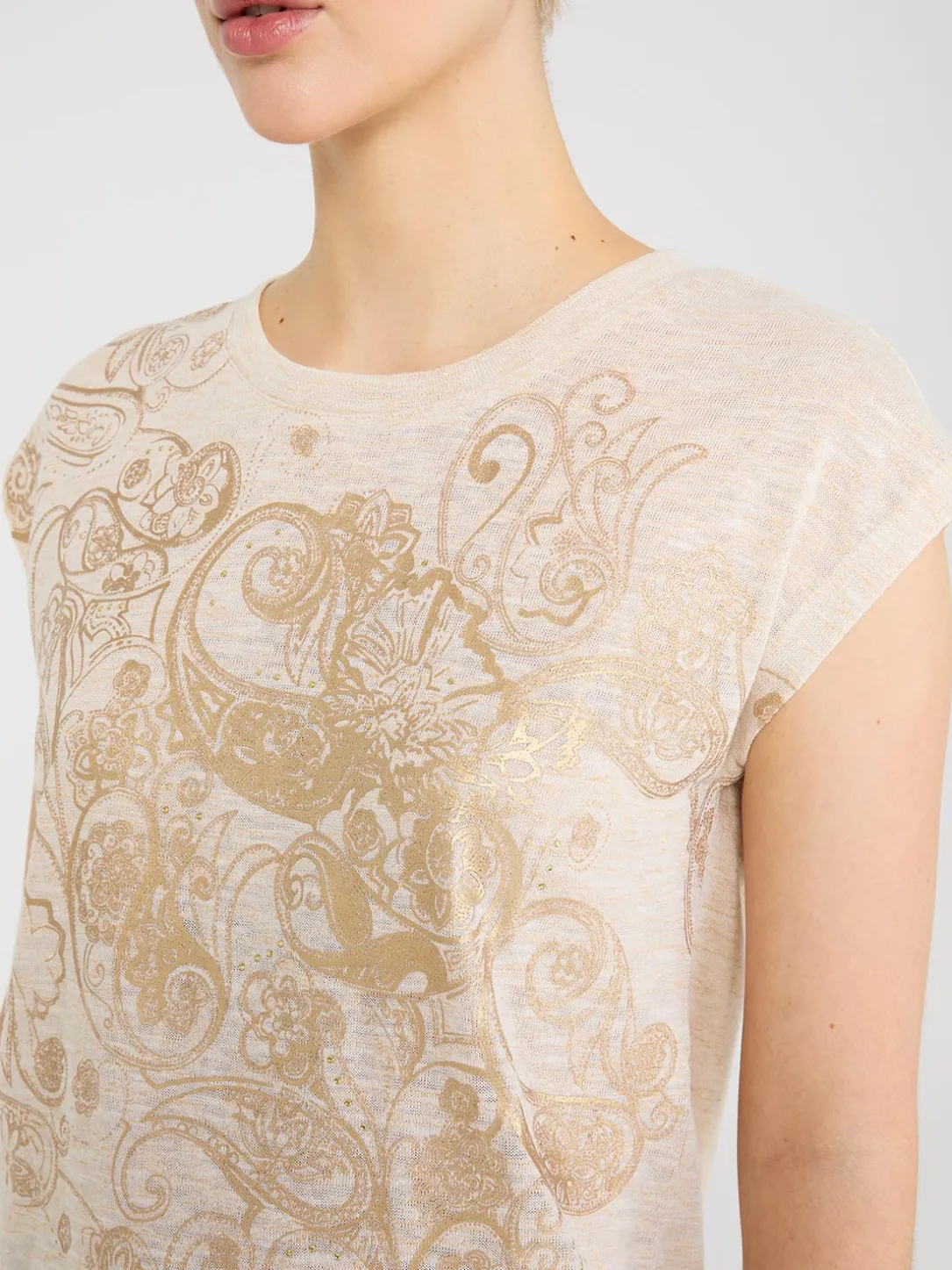 Foil Paisley Print Short Dolman Sleeve T-Shirt