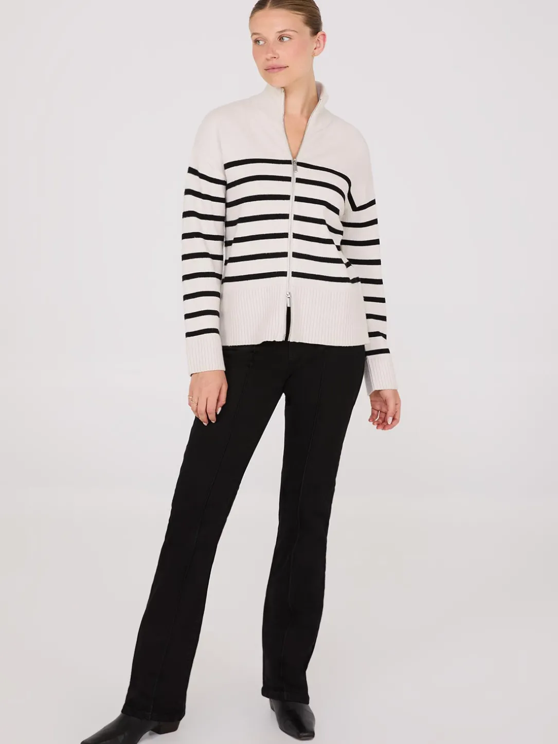Front Pintuck Bootcut Jeans
