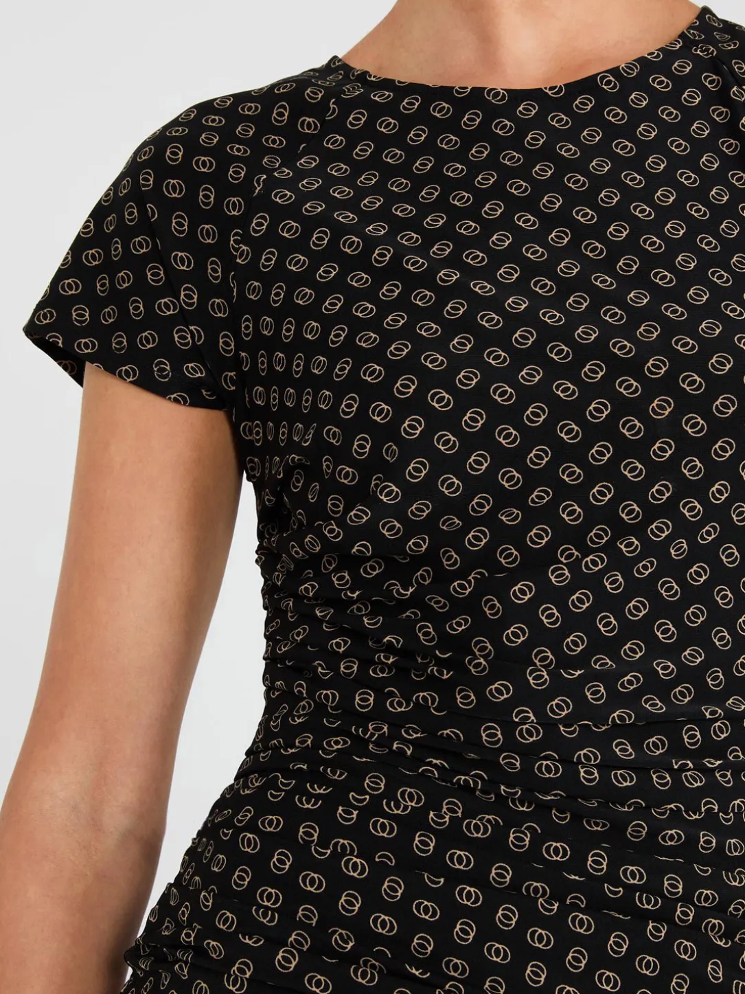 Geo Print Short Raglan Sleeve Top With Side Pleats