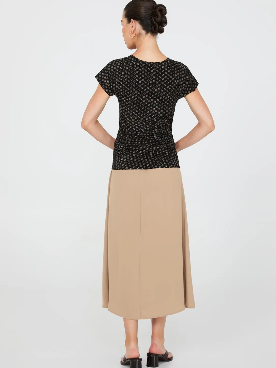Geo Print Short Raglan Sleeve Top With Side Pleats