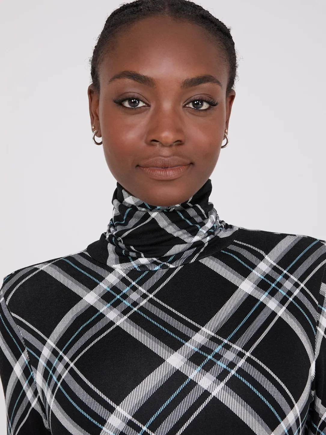Plaid Long Sleeve Turtleneck Top