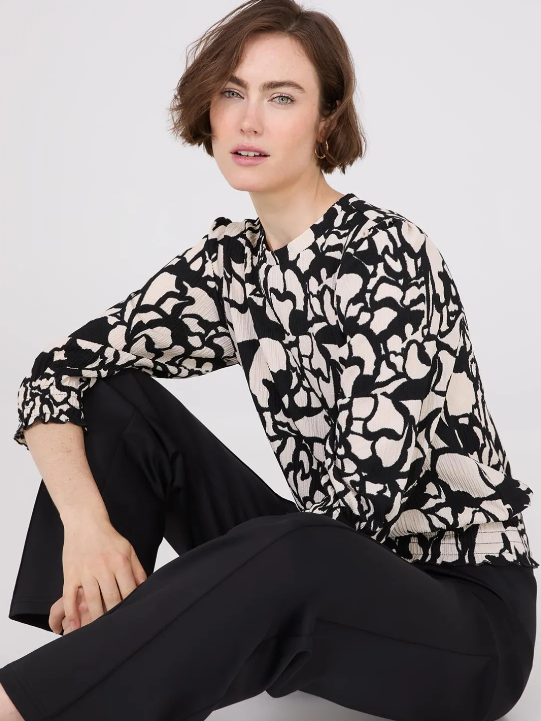 Printed Textured 3/4 Sleeve Round Neck Top