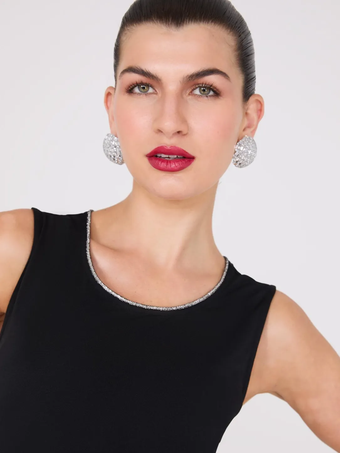 Rhinestone Neckline Sleeveless Top