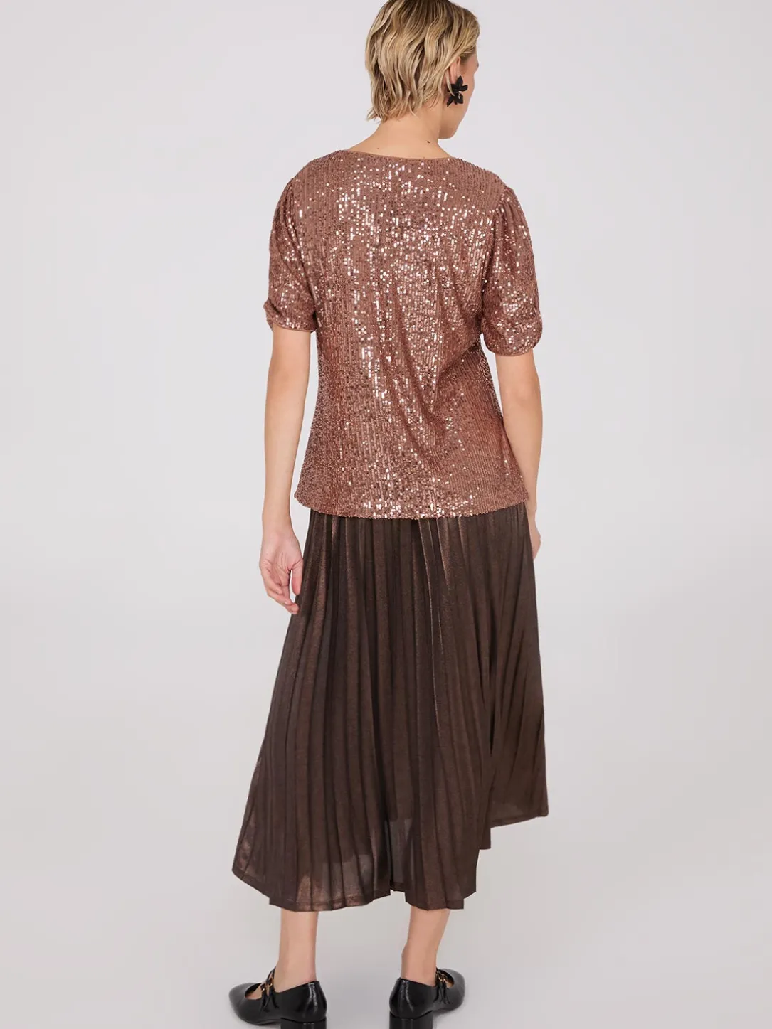 Ruched Short Sleeve Sequin Top