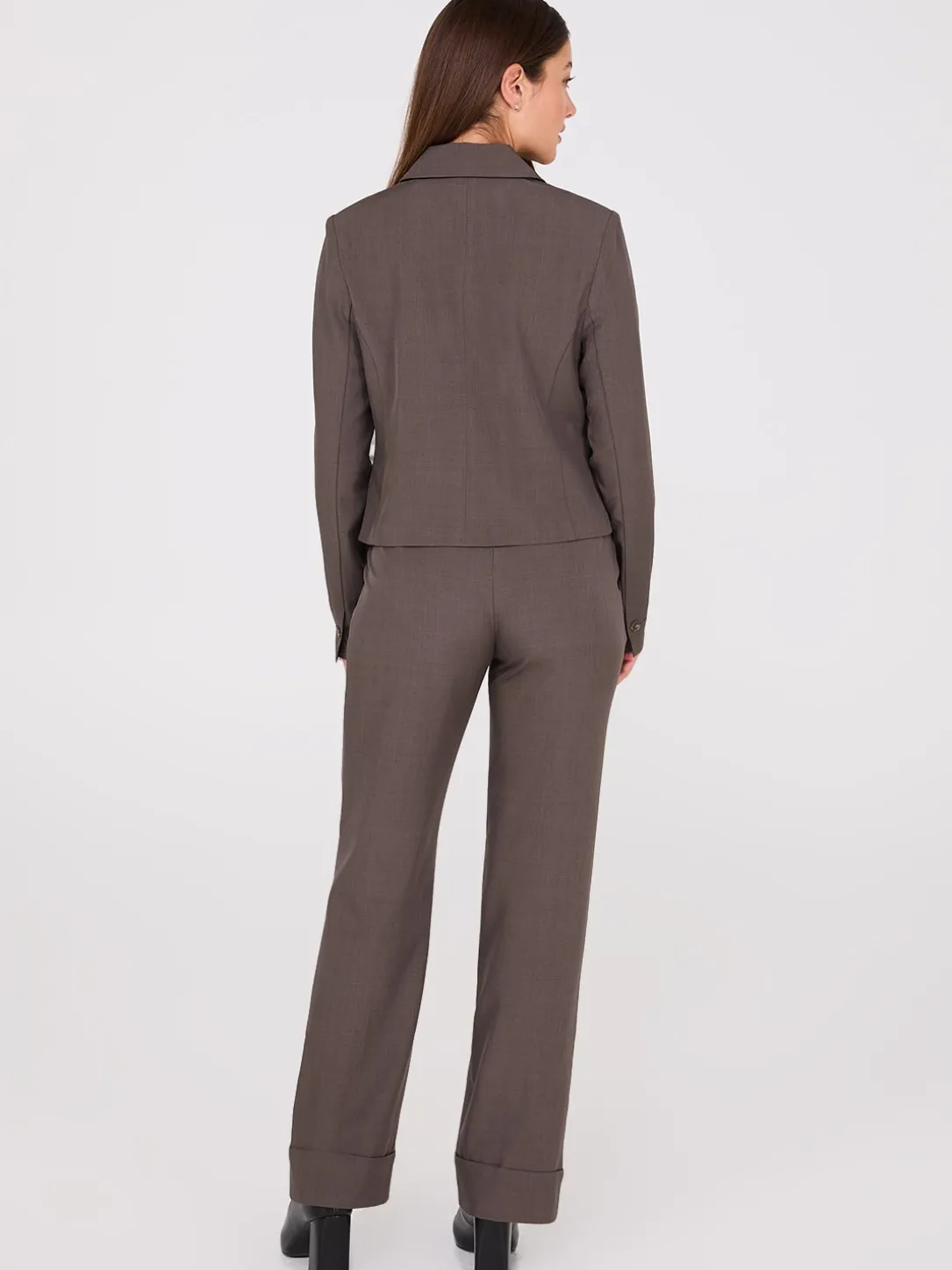 Short 3-Button Blazer