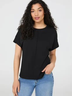 Short Sleeve Relaxed Fit T-Shirt