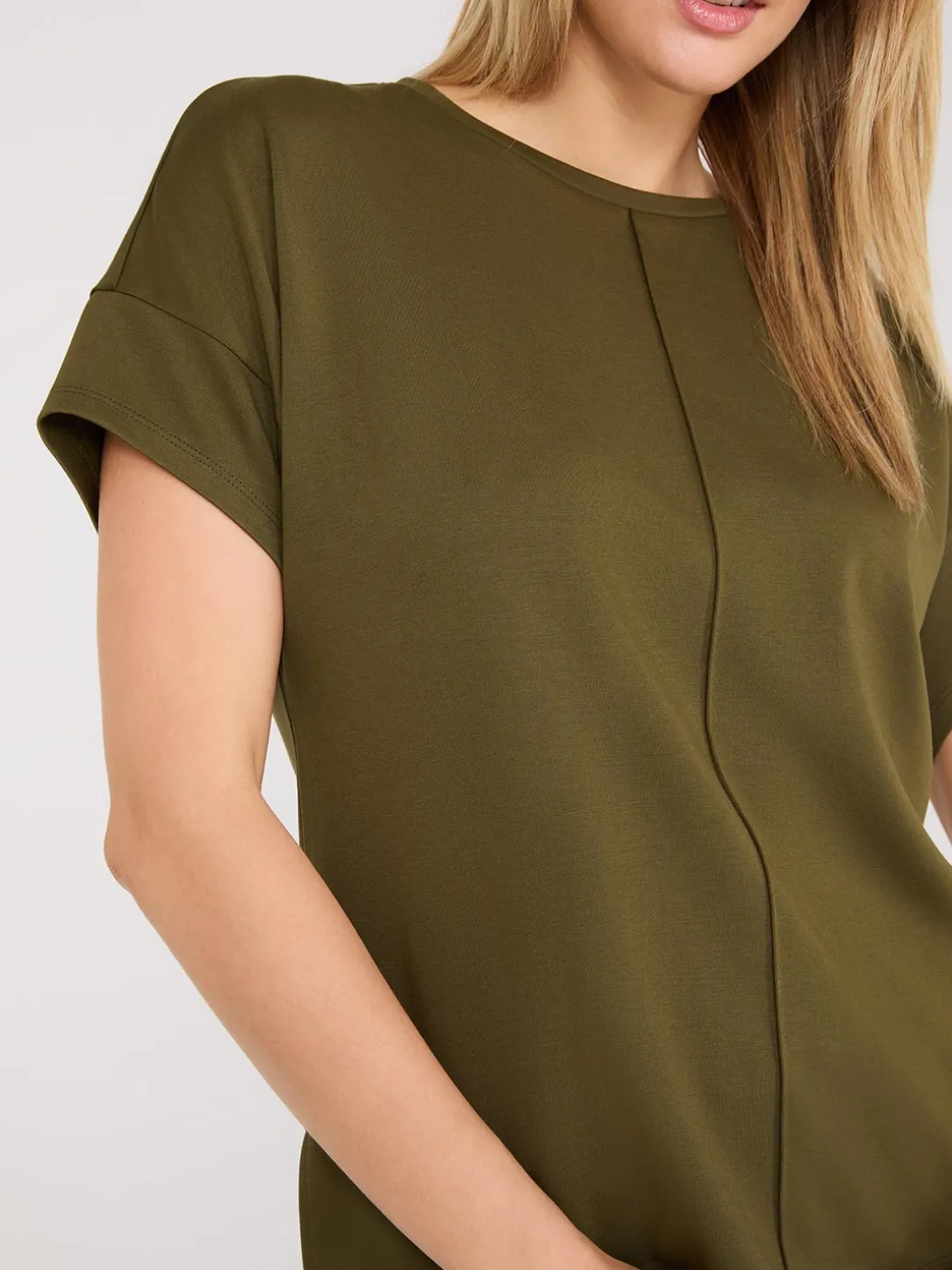 Short Sleeve Relaxed Fit T-Shirt
