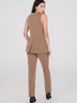 Sleeveless 3-Button Blazer
