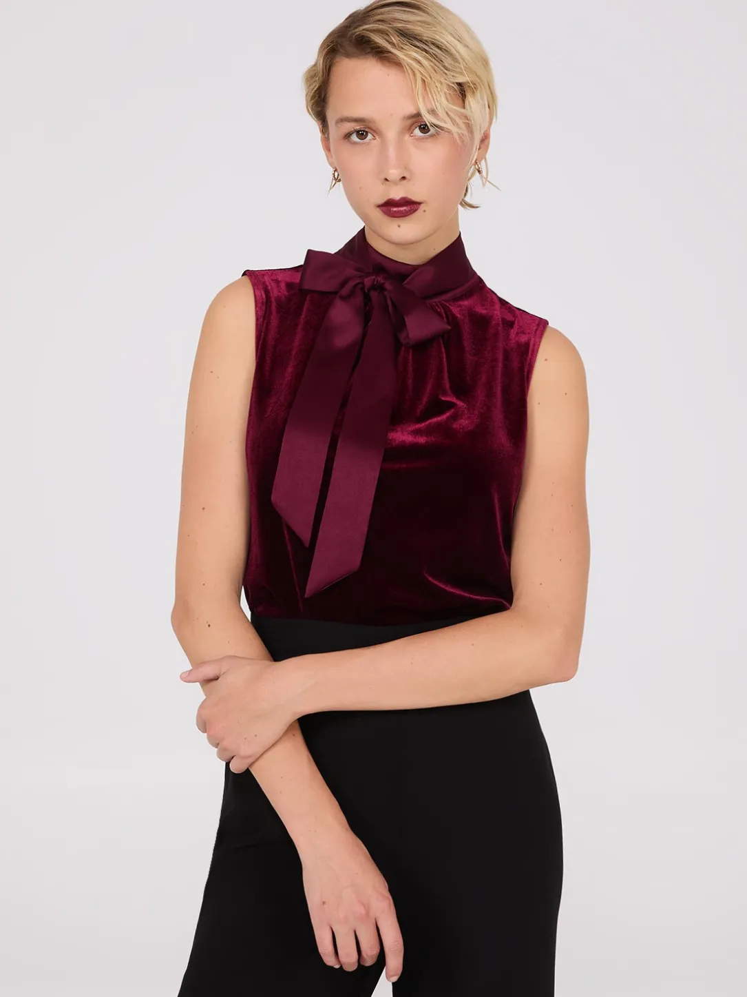 Sleeveless Mock Neck Velvet Top