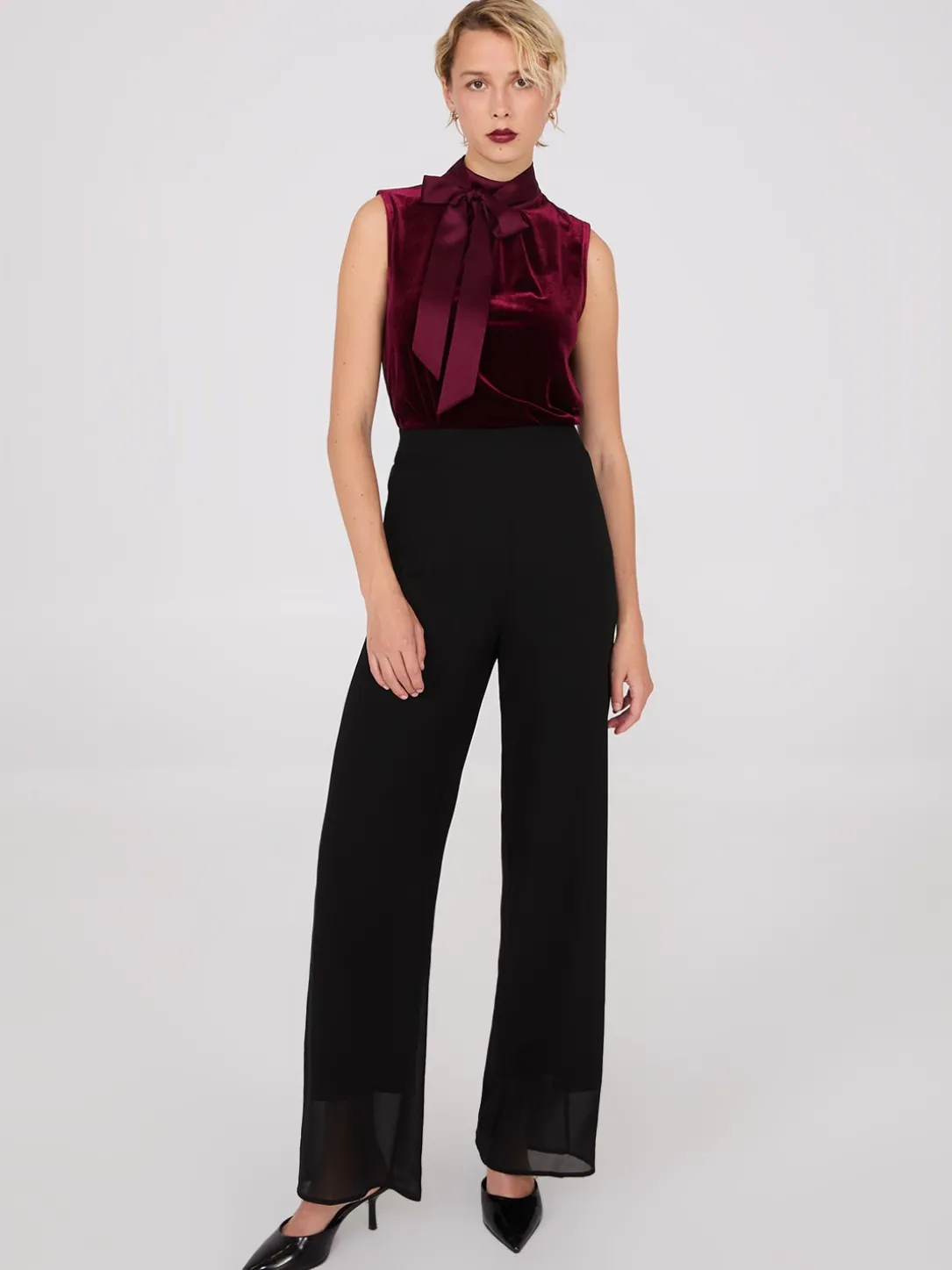 Sleeveless Mock Neck Velvet Top