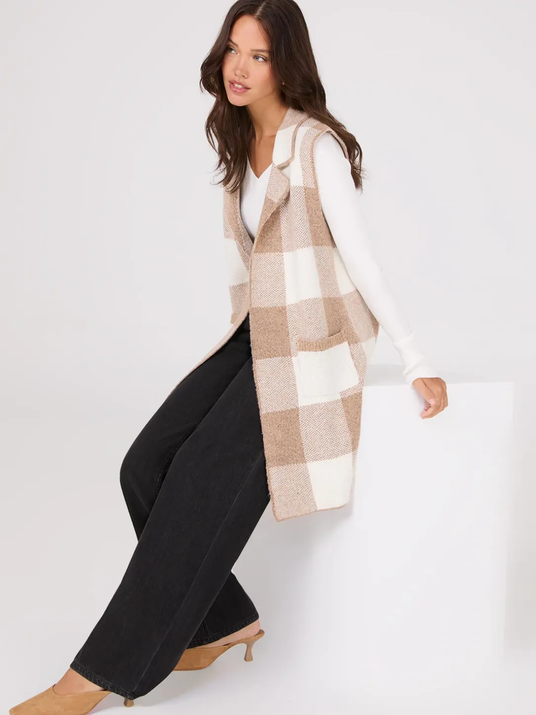 Sleeveless Plaid Collared Duster