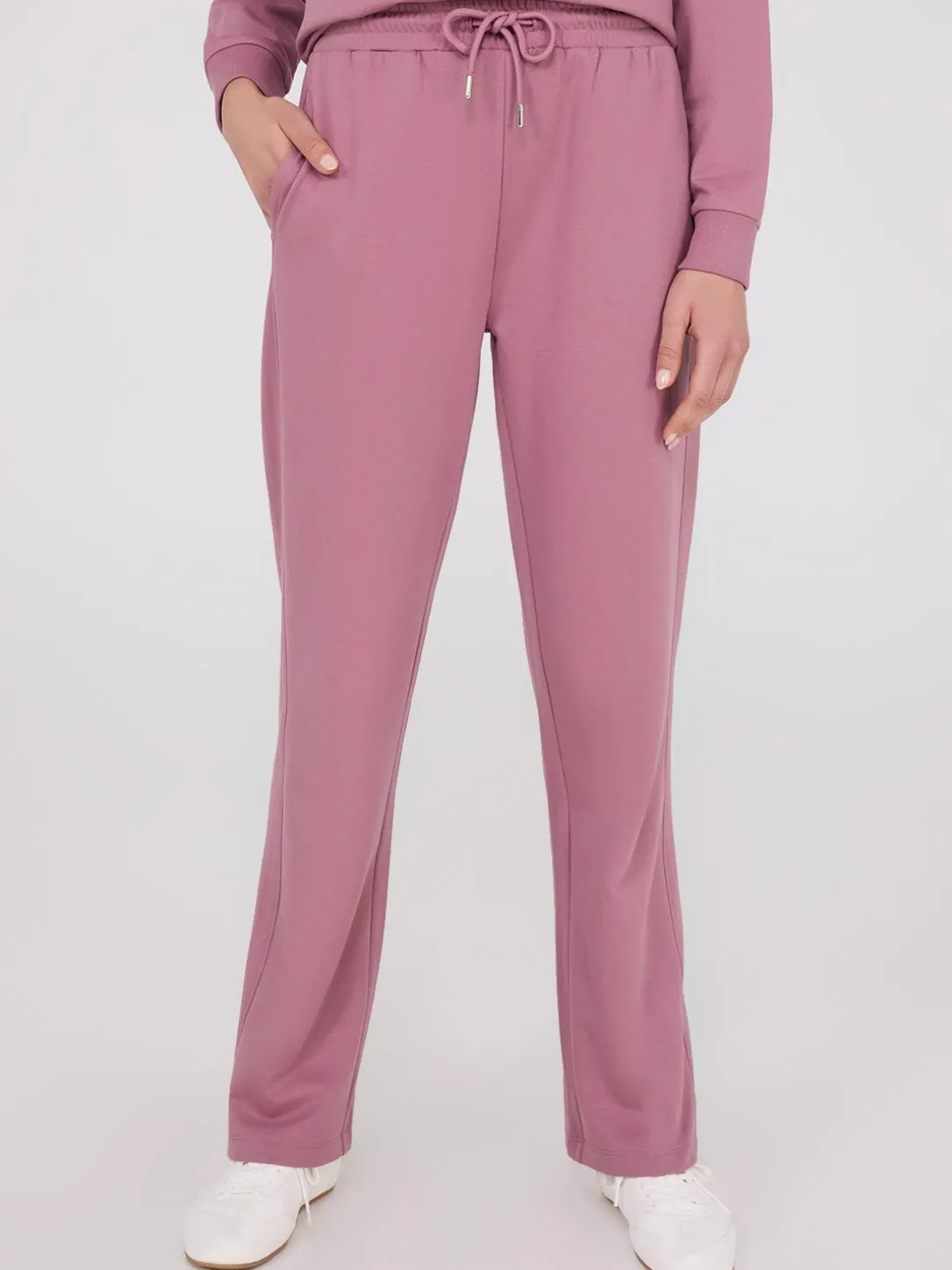 Straight Leg Fleece Sweatpants
