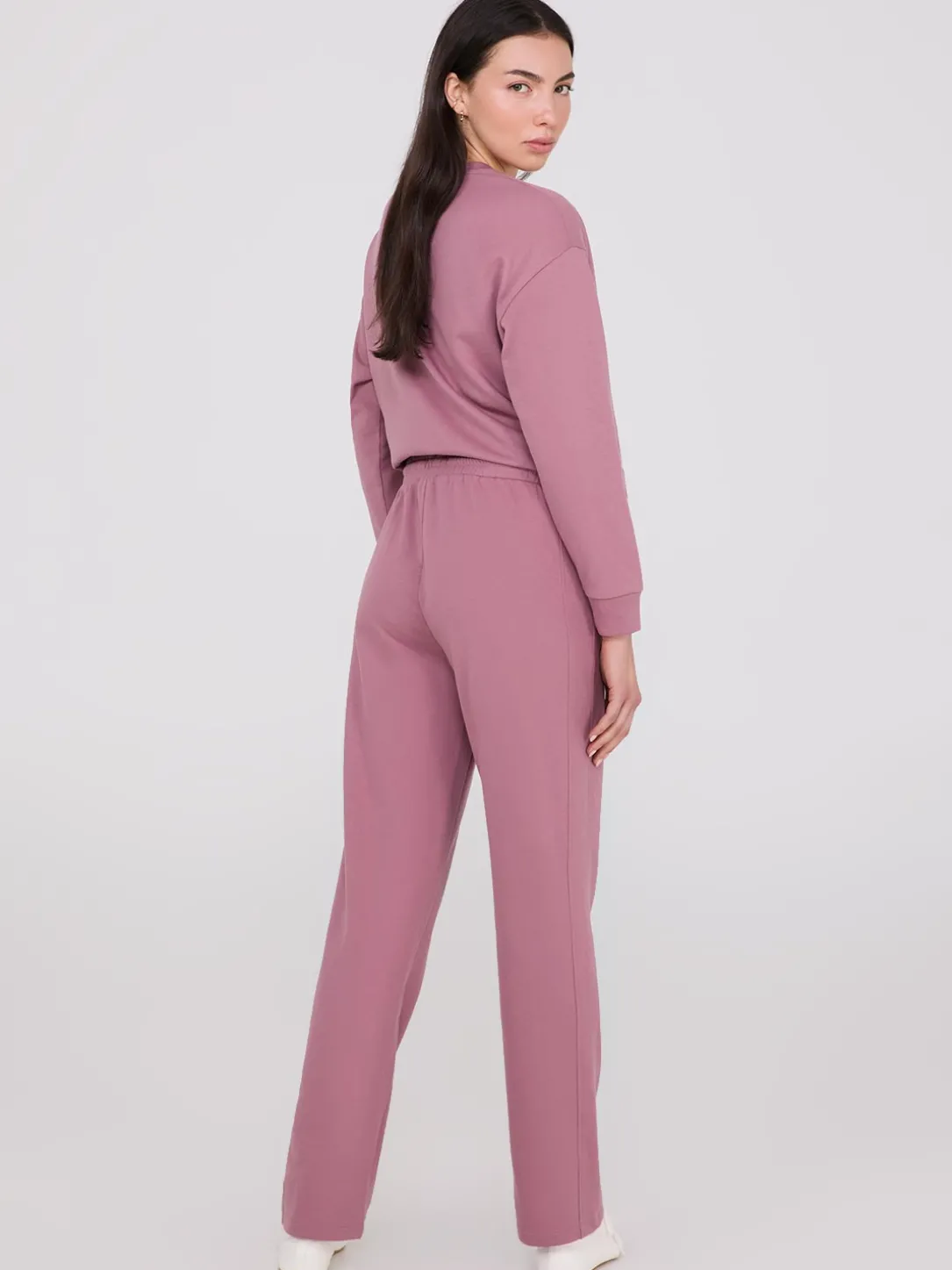 Straight Leg Fleece Sweatpants
