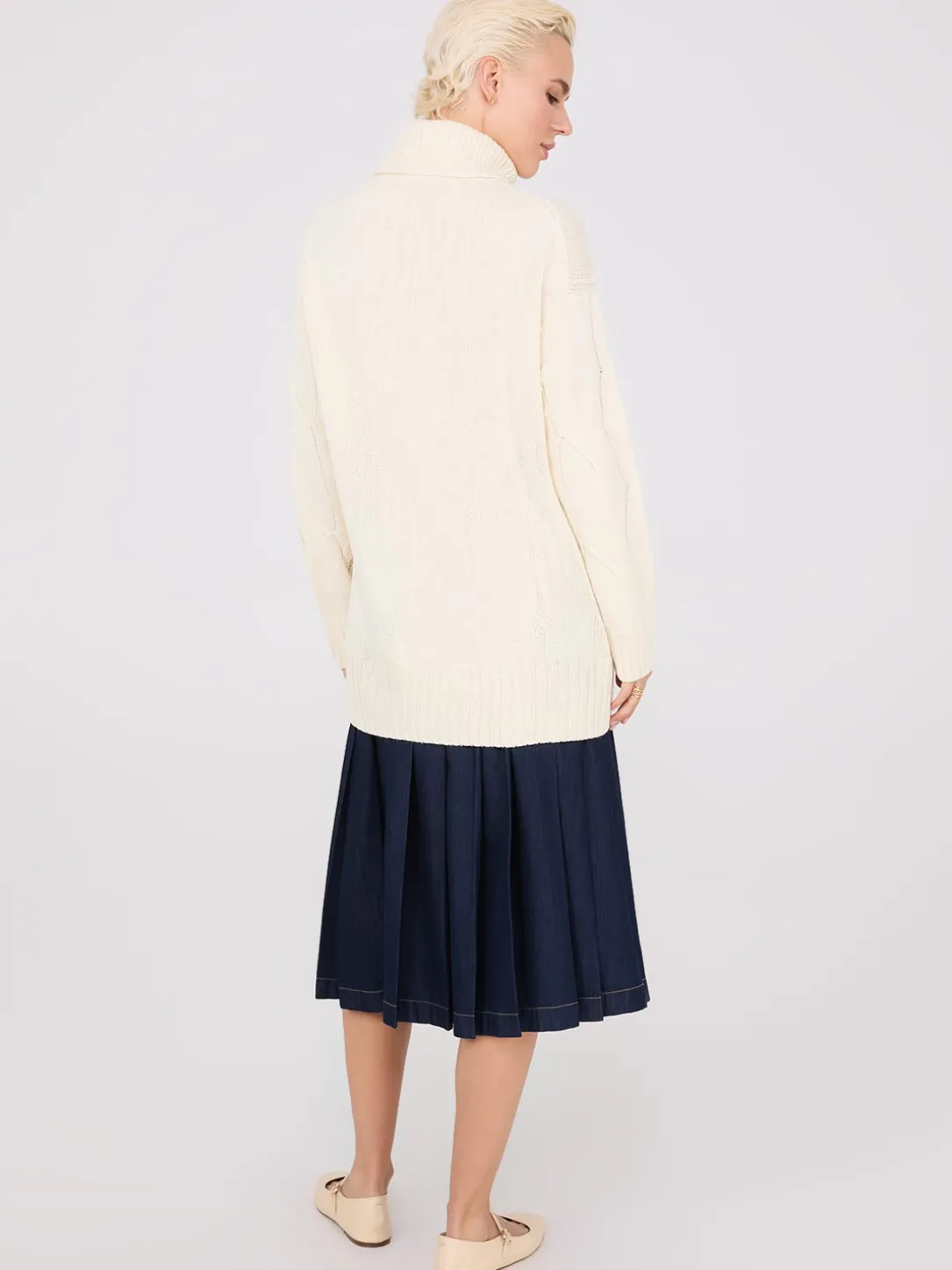 Twisted Cable Knit Turtleneck Sweater