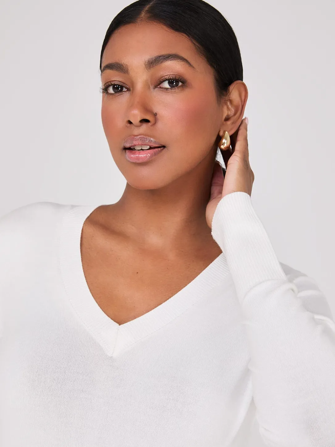 V-Neck Long Sleeve Sweater With Ribbed Details
