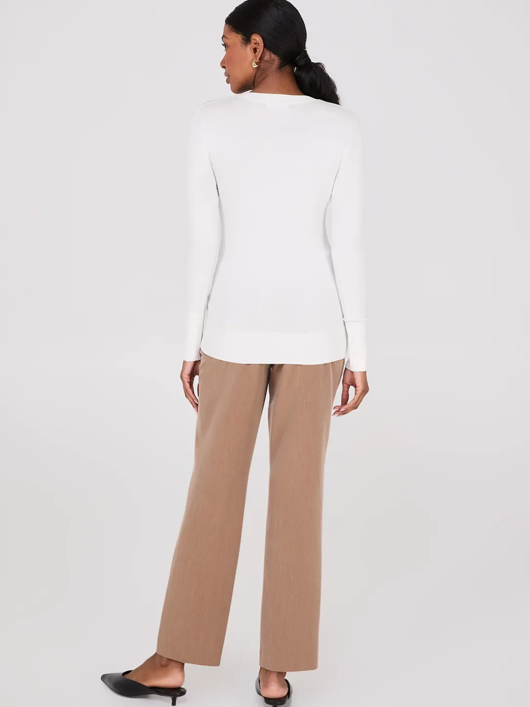 V-Neck Long Sleeve Sweater With Ribbed Details