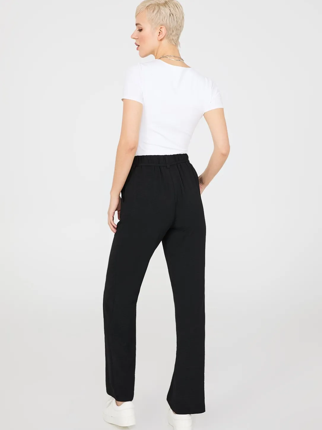 Wide-Leg Pants With Porkchop Pockets